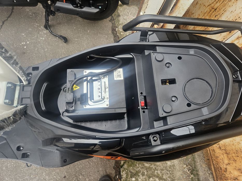 Электроскутер Corso Speedfire 2500W 72V/30Ah