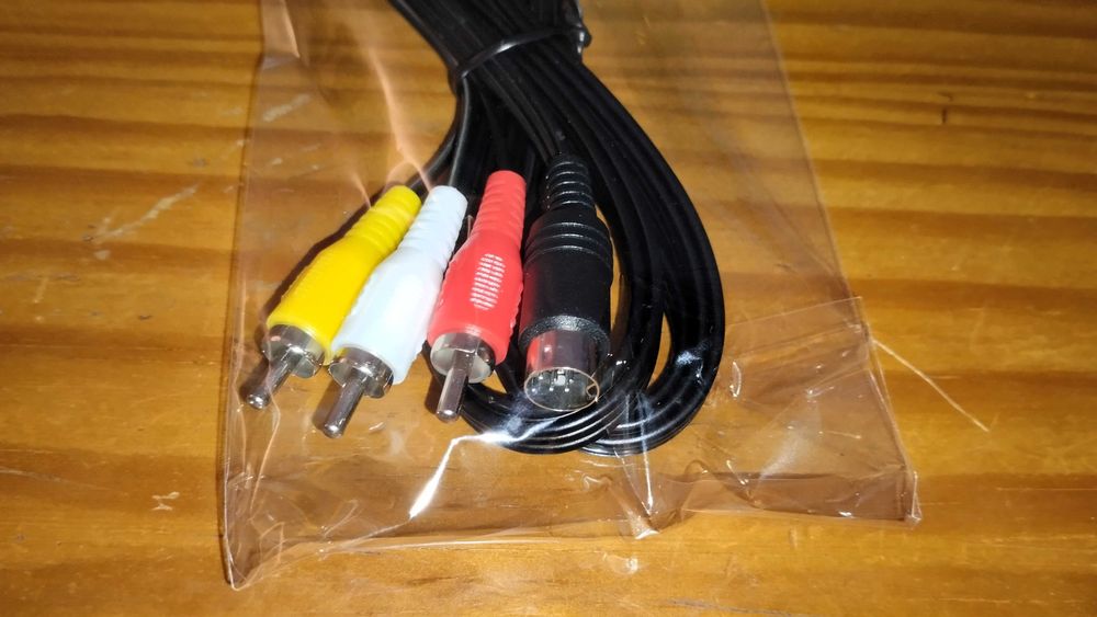 Cabo AV para Sega Mega Drive 2 e 3 - Novo e Lacrado