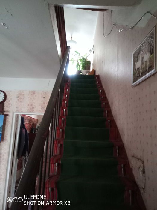 Двоповерховий будинок (половина) Нові Петрівці