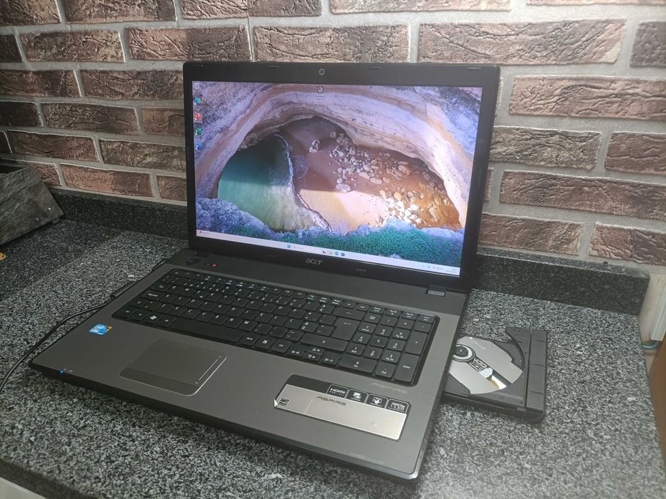 Acer Aspire 7741 core i3 RAM 4gb SSD 128gb 17 polegadas