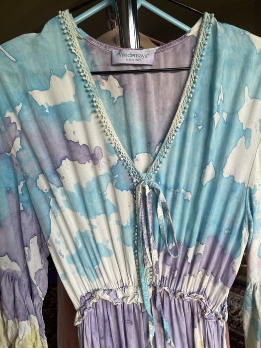 Sukienka z wiskozy pastelowa