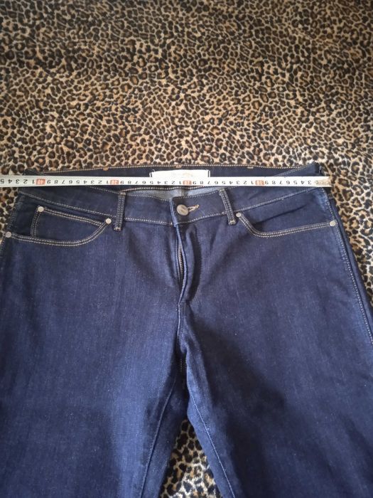Женские джинсы Wrangler.