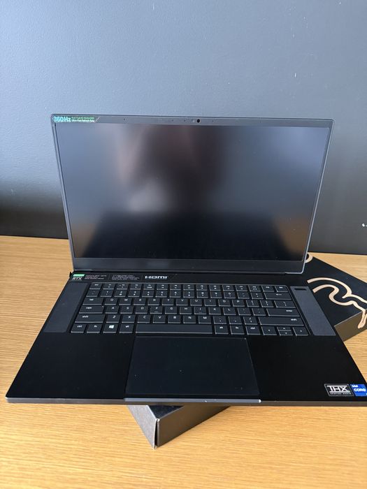 Gaming Razer Blade 15 RZ09-0409 RTX3070 8GB 1TB 16GB i7-11800H faktura