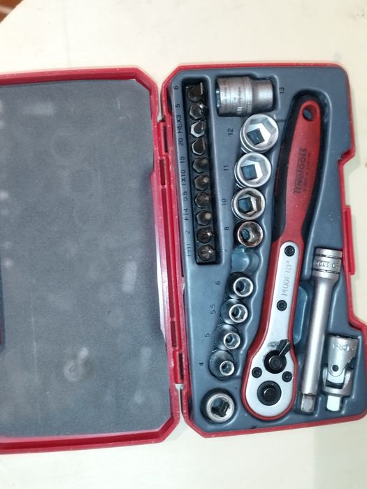 Zestaw kluczy nasadowych teng tools