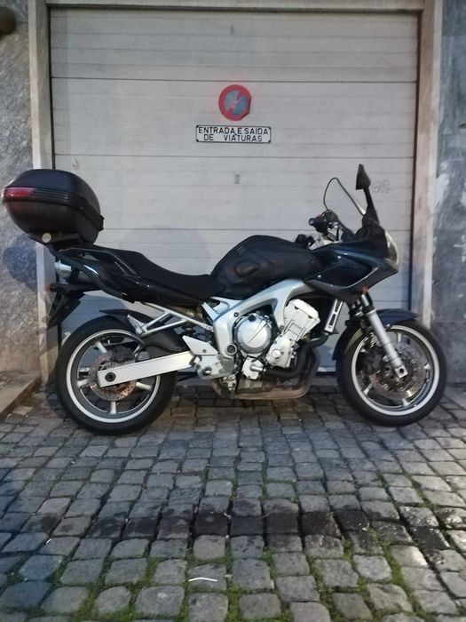 Yamaha FZ 600cc Azul