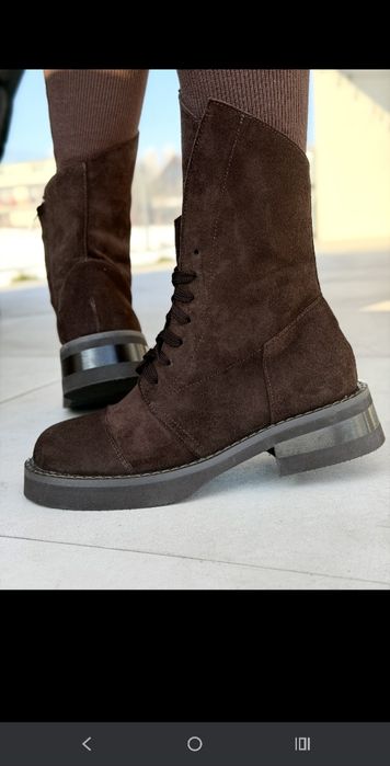 Brązowe zamszowe botki wiosenne jak nowe