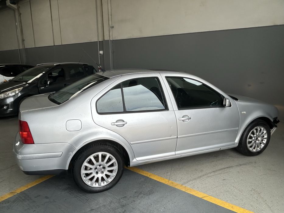 VW Bora 1.9 TDi Highline de 2000