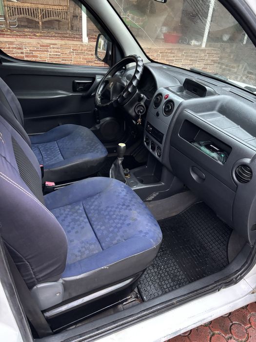 Peugeot Partnet Пежо Партнер