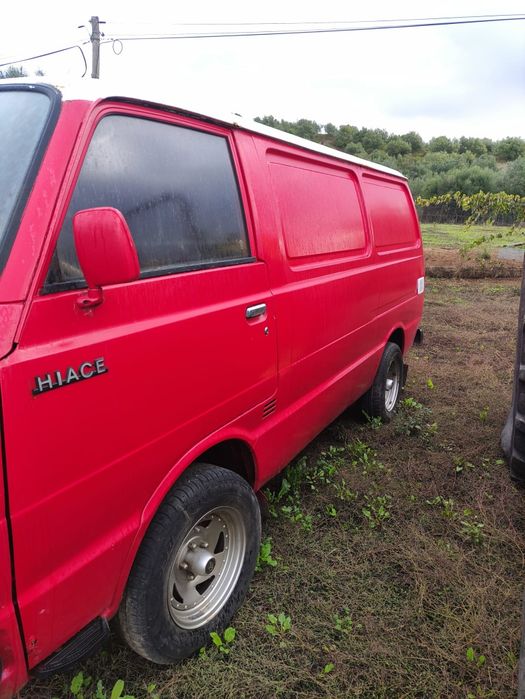 Toyota LH20 Comercial