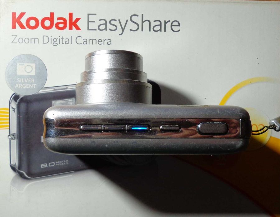Компактна камера Kodak EasyShare V803