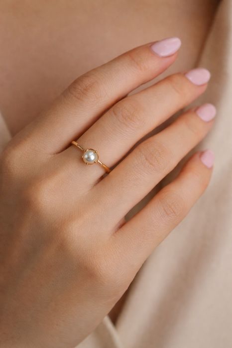 Pierścionek z perełką metal złoty
