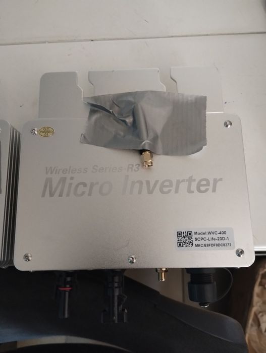 Інвертор для сонячних панелей WVC-400