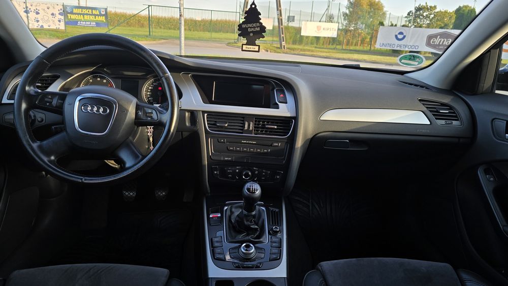 Sprzedam Audi A4 b8