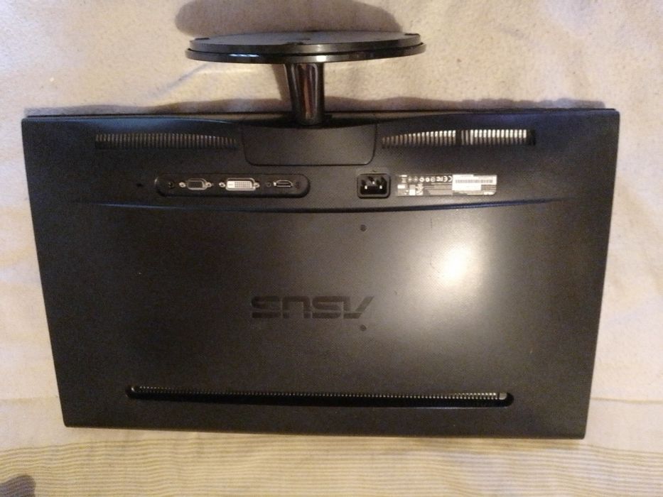Monitor LCD ASUS  ECRAN. 23.6