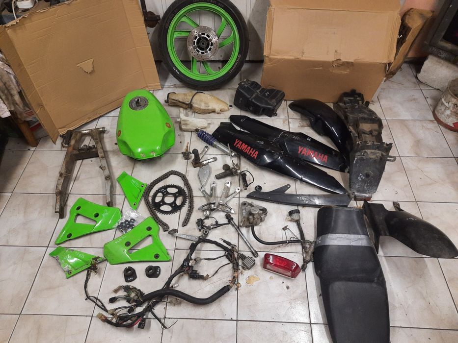 Yamaha TZR 50 4ba części 90-99 r siedzenie bak wahacz hamulec