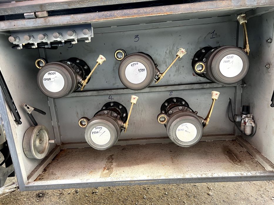 Напівпричіп цистерна ADR/бочка бензовоз/паливна цистерна