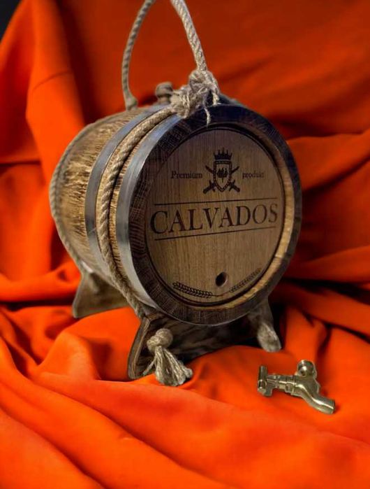 Бочки  дубовые бочка дубовая для алкоголя вина виски коняка самогона