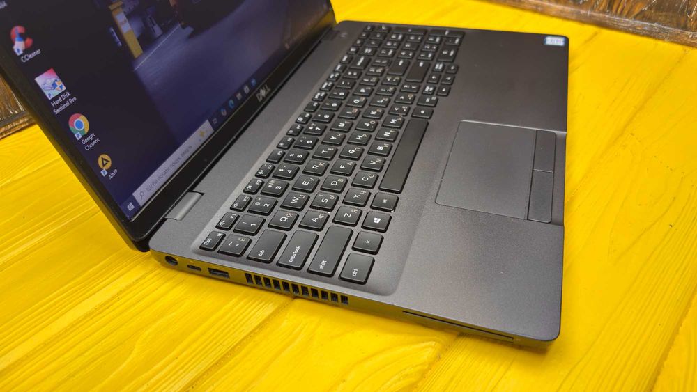Супер Ціна! Офісний Ноутбук Dell Latitude 5500 /Core i7-8665u/UHD 630