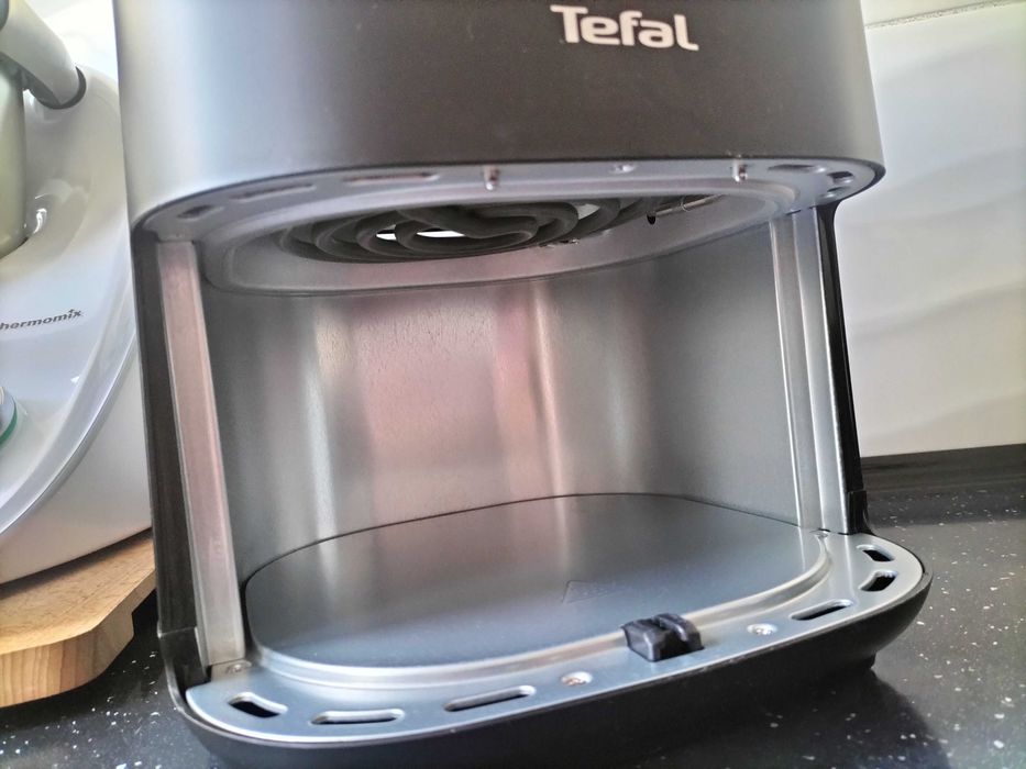 Urządzenie air fryer