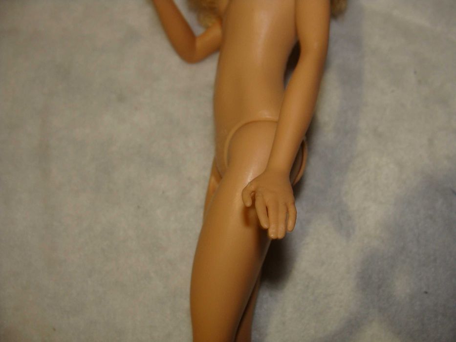 Barbie I Can Be Nurse (Ref. DMP54) de 2016