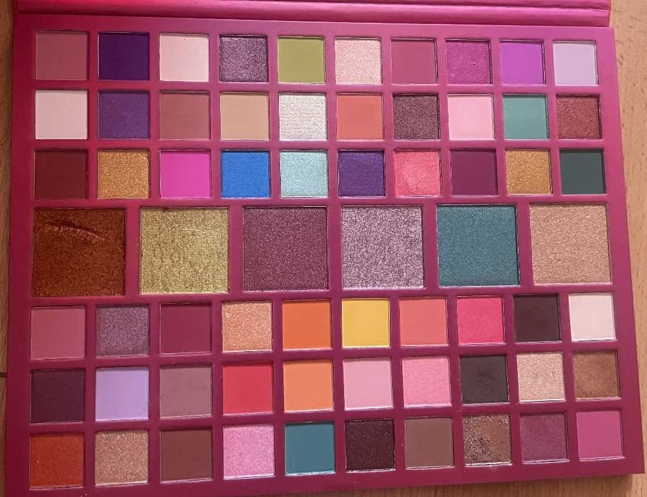 Paleta cieni Revolution Xxccentric