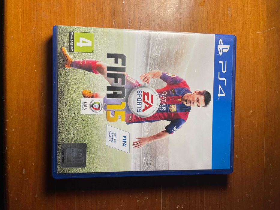Vendo Fifa 15 e 19 - PS4
