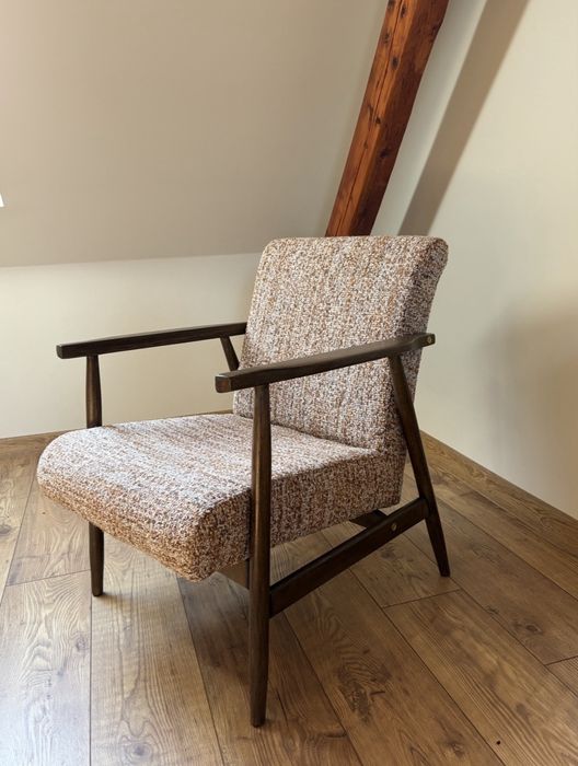 Fotel "Lisek" po renowacji PRL