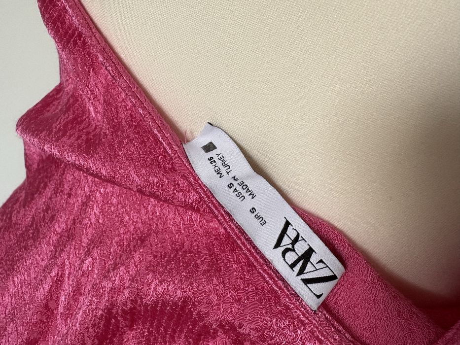 Sukienka różowa zara róż satynowa śliska 36 s