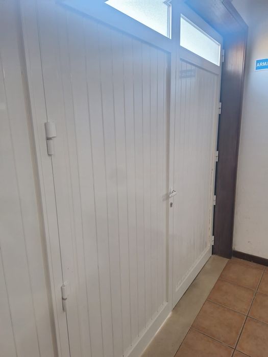 Portão com 3 folhas em alumínio