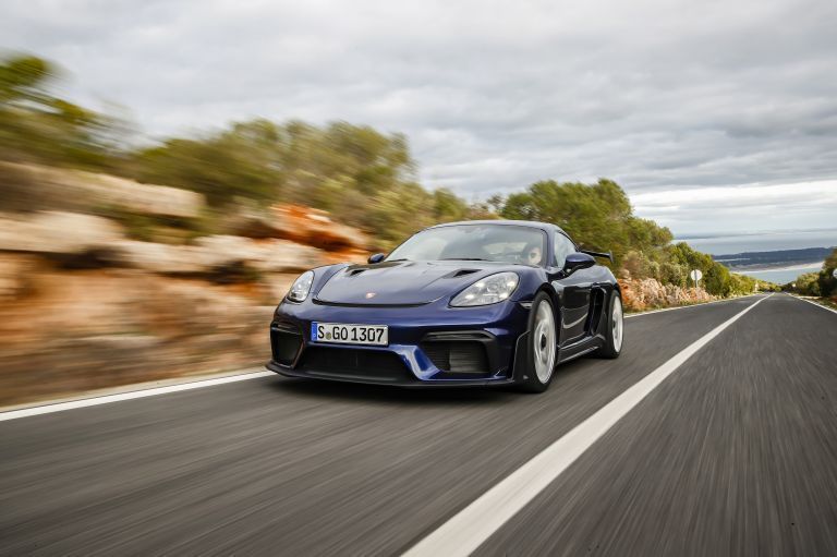 Porsche 718 Cayman GT4 RS