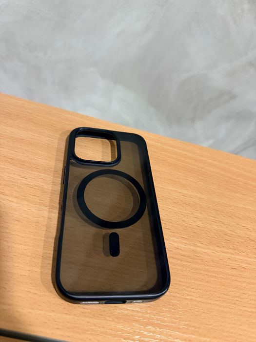 Чохли до  IPhone 16 pro