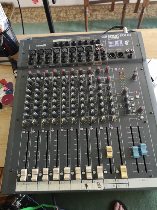 Mesa Mistura Soundcraft Spirit Folio 16  F1 - 100   e Multicabo