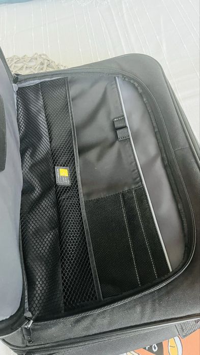 Torba na laptopa Case Logic 15.6" – stan bardzo dobry, lekka i pojemna