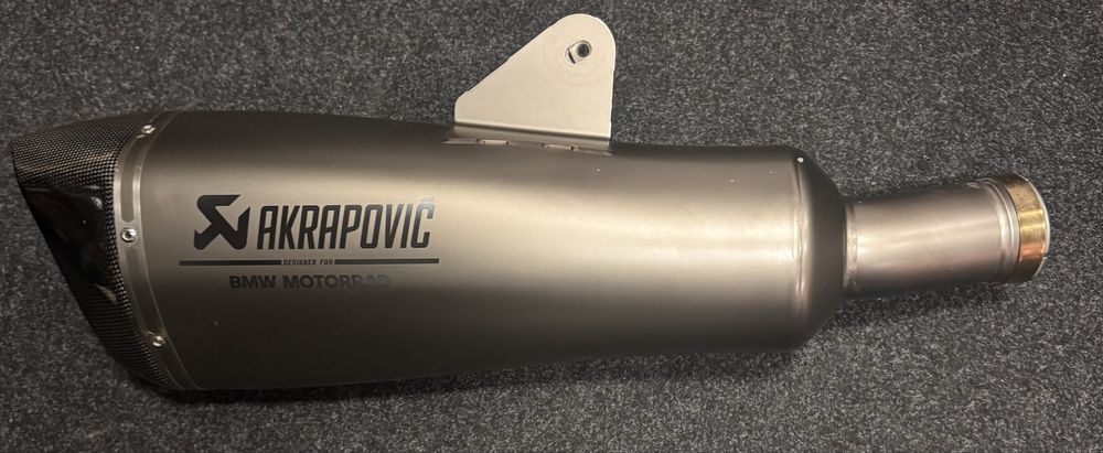 Akrapovic bmw RS