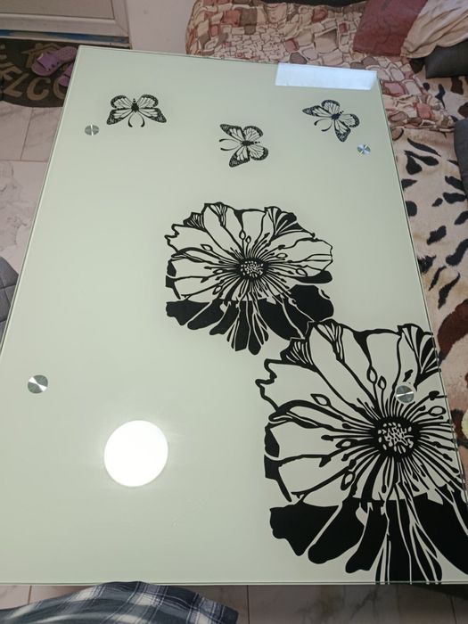 Продам стол , очень красивый!