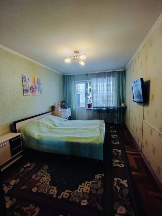 Терміново! Продаж 3-кімнатної квартири від власника