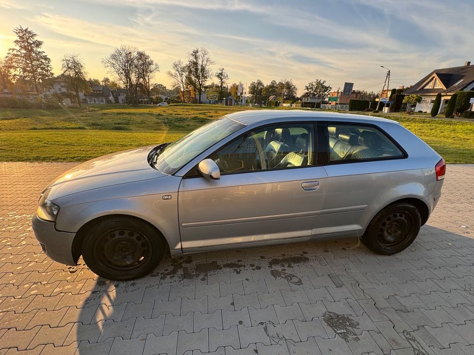 Audi A3 3-drzwiowe AUDI A3 8P, rocznik 2003 r.