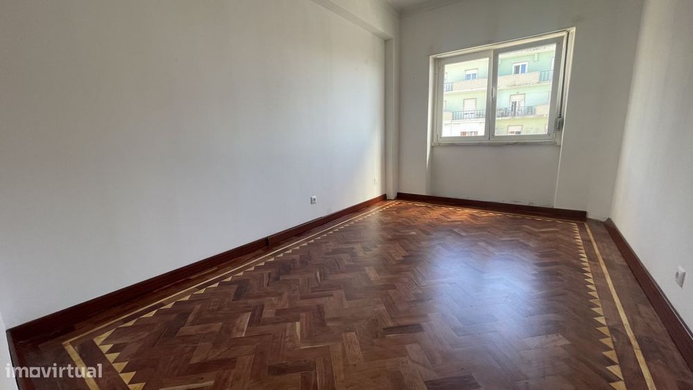 Apartamento T3, 111 m², Vista Mar, centro histórico de Paço de Arcos