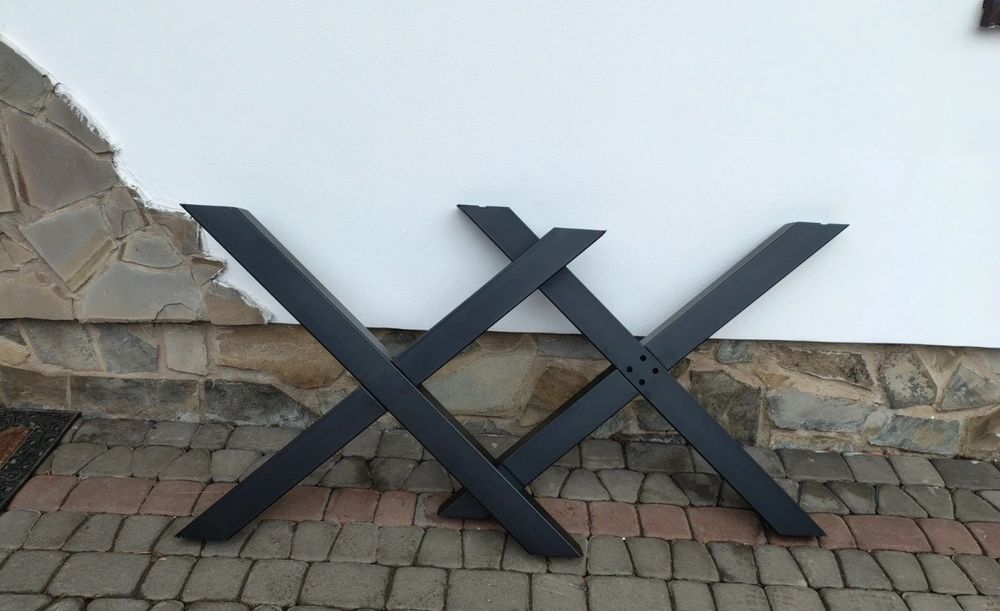 Nogi do stołu  X