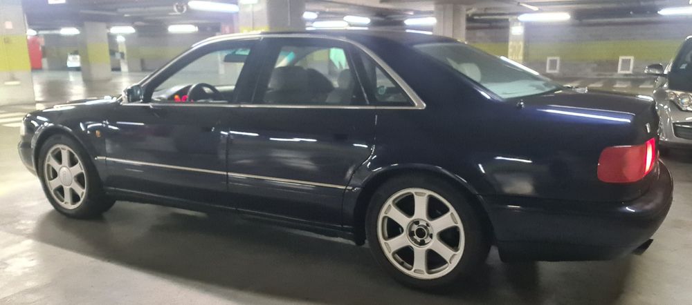 Audi A8 S8 4200 V8