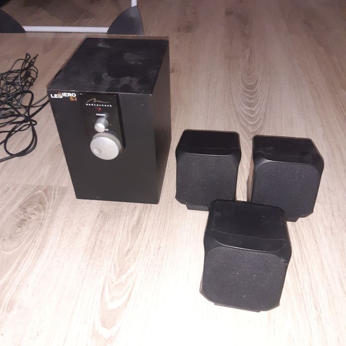 Subwoofer i zestaw 3 głośników  komputerowych  Legiero
