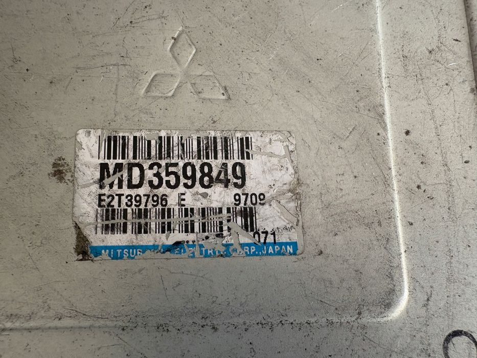 mitsubishi proton 1.3 komputer sterownik e2t39796e md359849