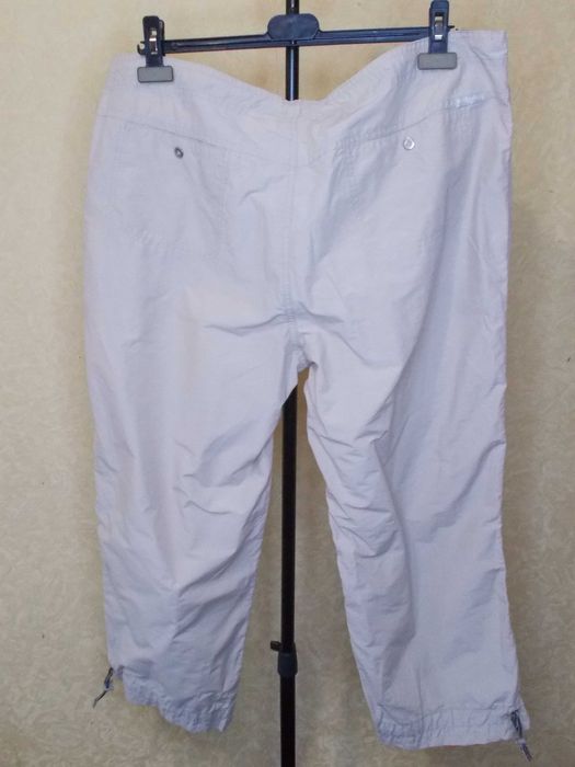 Літні бежеві штани (капрі) Columbia: Комфорт та Стиль