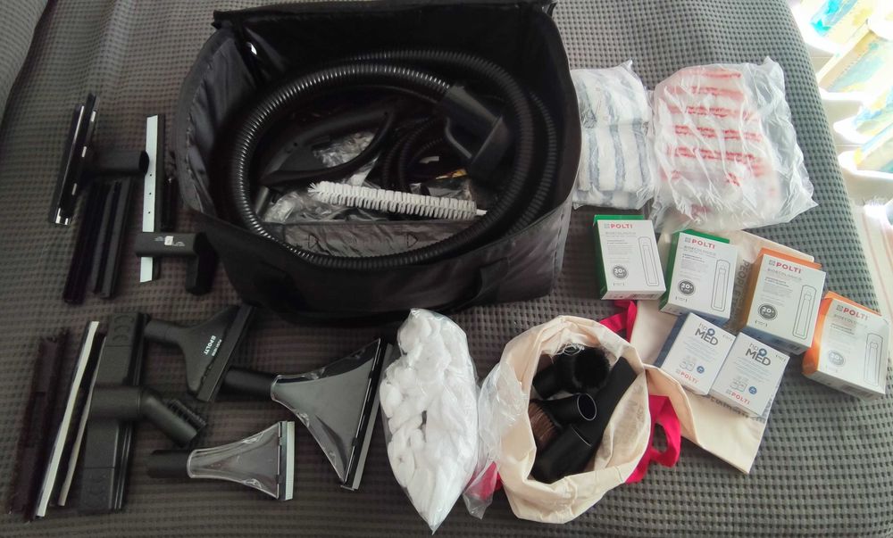 Máquina de limpeza semi-nova, três sistemas: Vapor, Vácuo, Detergente