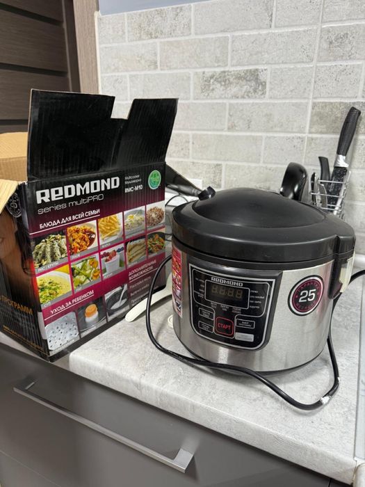 Мультиварка REDWOND RMC-M10 White