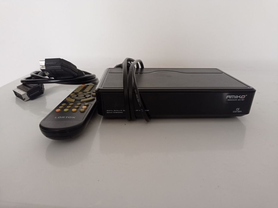 Супутникова антена  на два тюнера та два тюнера до неї