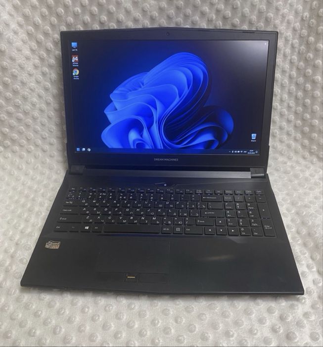 Ігровий ноутбук DREAM MACHINES