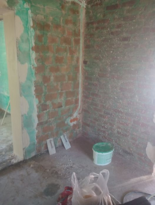 Tynki maszynowe gipsowe i cementowo wapienne