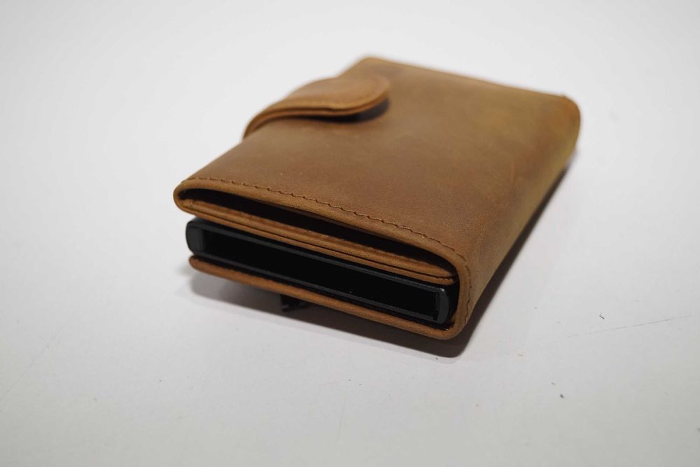 DODENSHA Portfel/ etui na karty męski skórzany RFID brązowy
