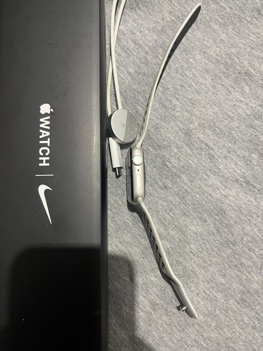 Apple Watch Series 7Nike –45mm|Excelente estado|Caixa + bracelete Nike